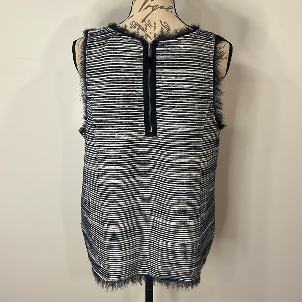 Anthropologie Vanessa Virginia Indira eyelash fringe top L - Picture 4 of 9